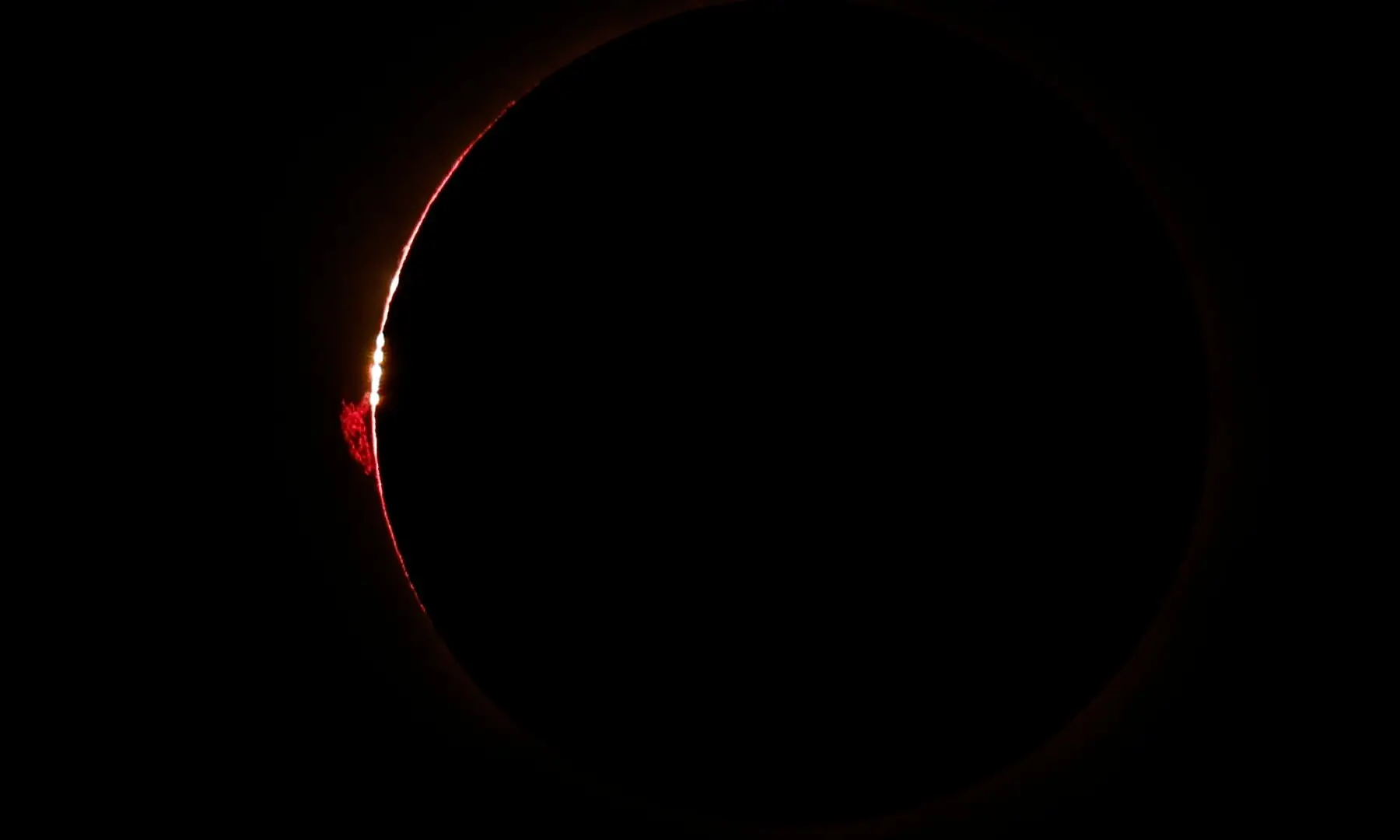  The Sun’s corona glows as the Moon completely blocks the Sun during the totality phase of the total solar eclipse as seen from Berlanga de Duero, 240 km north-east of Madrid, on August 12, 2026. —AFP 