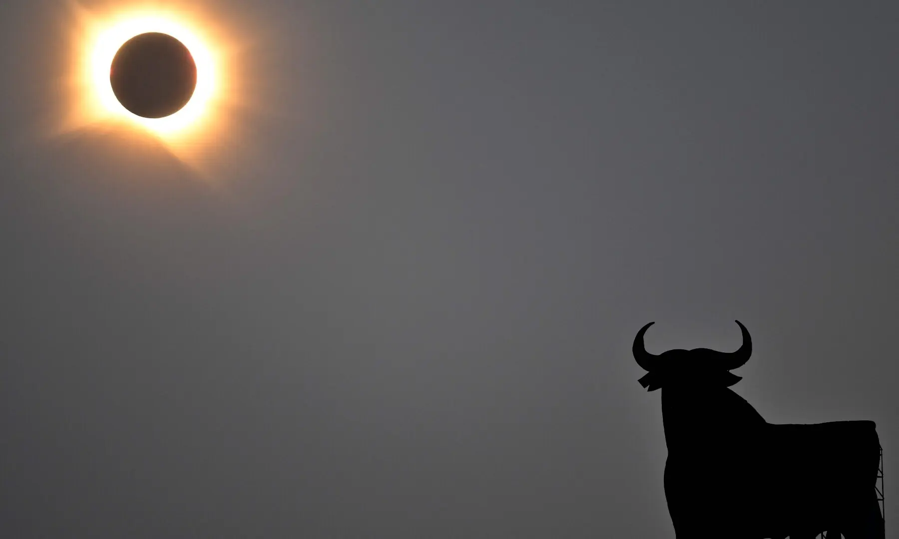  The Sun’s corona glows as the Moon completely blocks the Sun during the totality phase of the total solar eclipse as seen from San Asensio, La Rioja region, on August 12, 2026. —AFP 