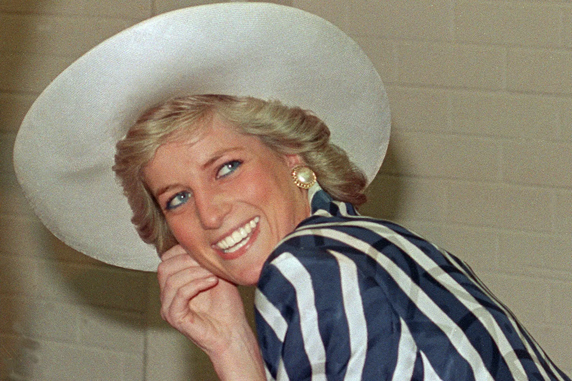 Princess Diana's brother to 'tell the truth' about her life, tragic death with book on Sept 22 Princess Diana's brother to 'tell the truth' about her life, tragic death with book on Sept 22