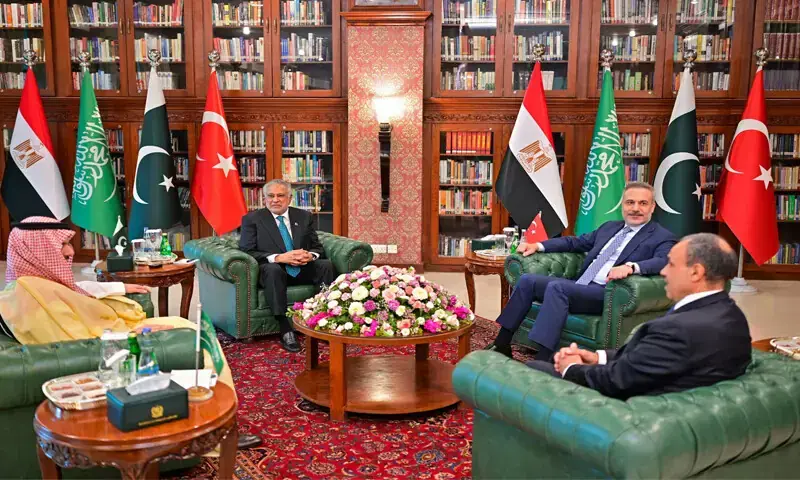 Deputy Prime Minister and Foreign Minister Ishaq Dar holds a discussion with his Saudi, Egyptian and Turkish counterparts, Faisal bin Farhan, Badr Abdelatty and Hakan Fidan.&mdash;AFP/File