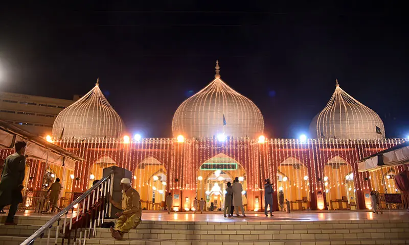 The New Memon Mosque on M.A. Jinnah Road is tastefully illuminated on the occasion of Eid-i-Miladun Nabi. —Shakil Adil / White Star The New Memon Mosque on M.A. Jinnah Road is tastefully illuminated on the occasion of Eid-i-Miladun Nabi. —Shakil Adil / White Star