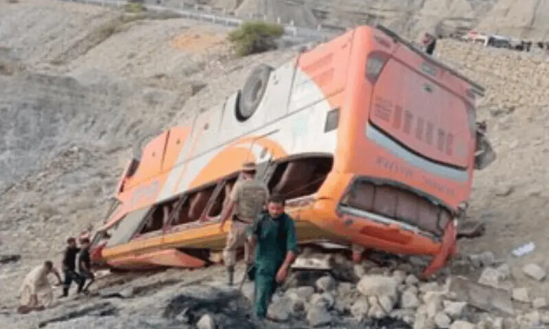 A bus carrying pilgrims overturned in Hub, Balochistan on August 25, 2024. &mdash; DawnNews TV/File