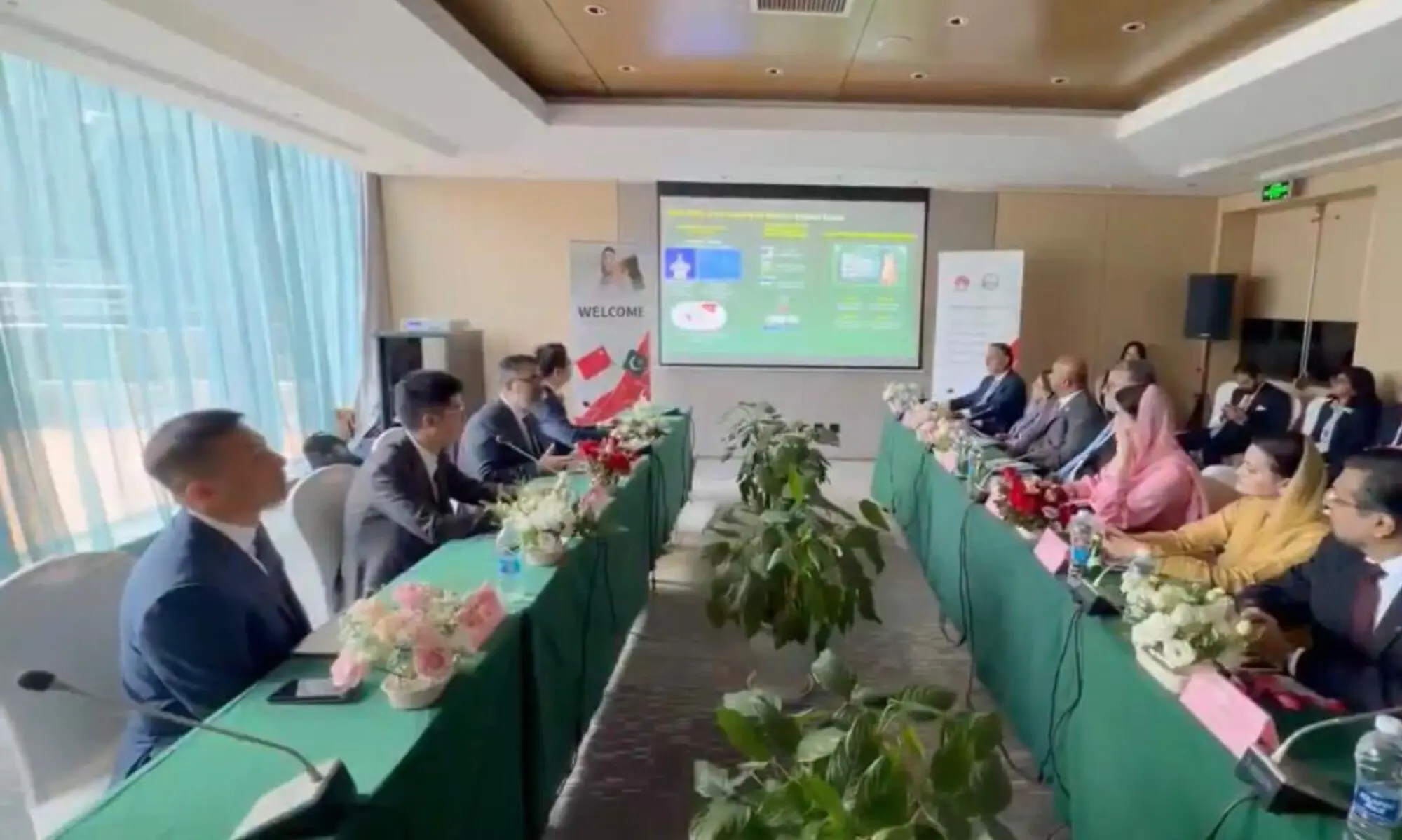 Punjab Chief Minister Maryam Nawaz met senior officials of the Chinese technology giant Huawei. — DawnNewsTV Punjab Chief Minister Maryam Nawaz met senior officials of the Chinese technology giant Huawei. — DawnNewsTV