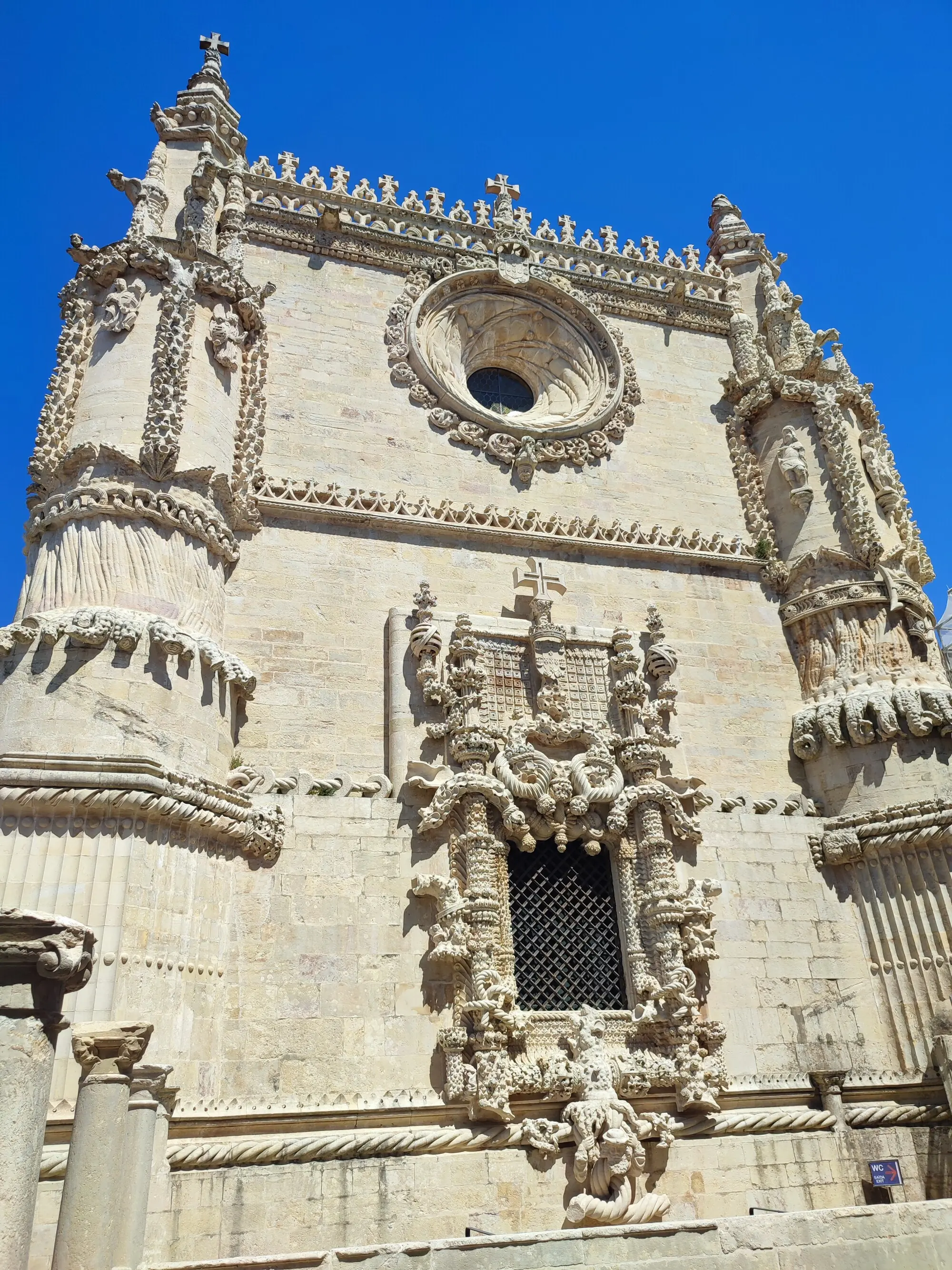 The Manueline “Chapter House” window (Janela do Capítulo), Convento de Cristo, Tomar