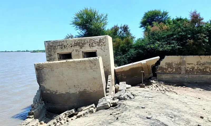 LARKANA: A two-storey school building in Buriro Patan village, near Naudero town, collapsed recently due to gradual land erosion after the 2022 flood.—PPI LARKANA: A two-storey school building in Buriro Patan village, near Naudero town, collapsed recently due to gradual land erosion after the 2022 flood.—PPI