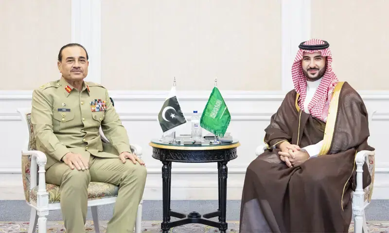 Chief of Defence Forces Field Marshal Asim Munir meets Saudi Defence Minister Prince Khalid bin Salman on the sidelines of the first meeting of the Makkah Defence Alliance.— X/@kbsalsaud / APP / Reuters Chief of Defence Forces Field Marshal Asim Munir meets Saudi Defence Minister Prince Khalid bin Salman on the sidelines of the first meeting of the Makkah Defence Alliance.— X/@kbsalsaud / APP / Reuters
