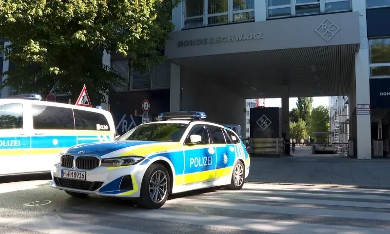 Police secures the area after a suspected politically motivated arson attack on a construction site outside the headquarters of defence tech firm Rohde & Schwarz in Munich, Germany, on September 3, 2026. — Reuters Police secures the area after a suspected politically motivated arson attack on a construction site outside the headquarters of defence tech firm Rohde & Schwarz in Munich, Germany, on September 3, 2026. — Reuters