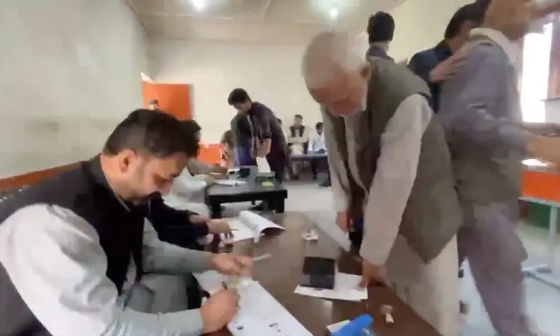People cast their votes at a polling station. — screengrab via PTV News/X People cast their votes at a polling station. — screengrab via PTV News/X