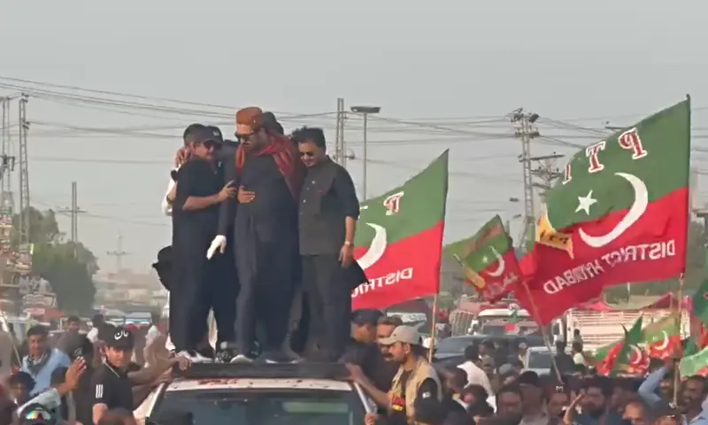 Convoy of KP CM Sohail Afridi is welcomed by supporters in Hyderabad district on Sept 6, 2026. &mdash; screengrab via X/HaleemAdil