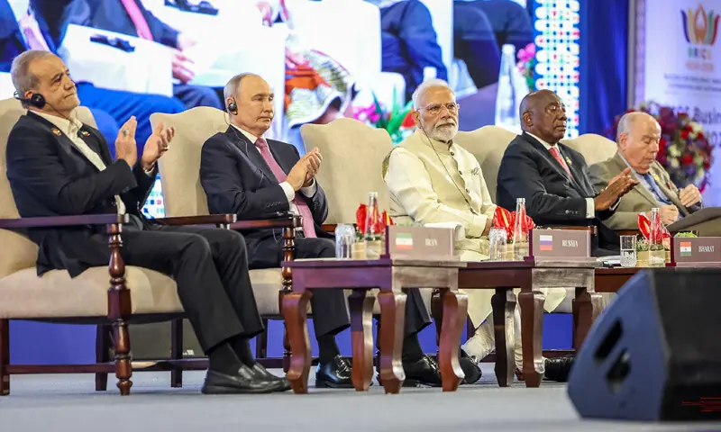 (FROM left) Iran’s Masoud Pezeshkian, Russia’s Vladimir Putin, India’s Narendra Modi, South Africa’s Cyril Ramaphosa and Brazilian Foreign Minister Mauro Vieira attend a BRICS meeting.—AFP (FROM left) Iran’s Masoud Pezeshkian, Russia’s Vladimir Putin, India’s Narendra Modi, South Africa’s Cyril Ramaphosa and Brazilian Foreign Minister Mauro Vieira attend a BRICS meeting.—AFP