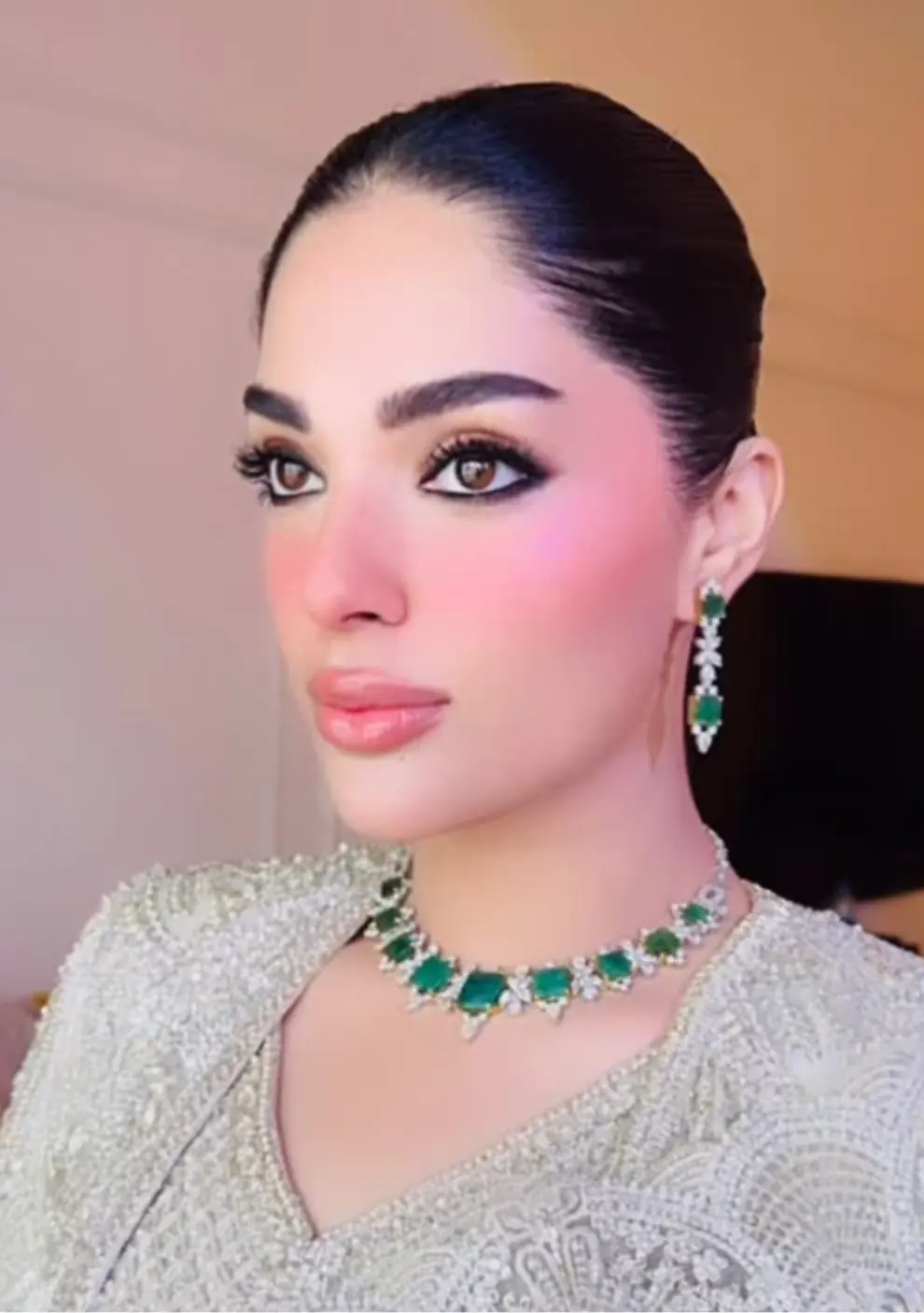 Maryam Nawaz's daughter Mahnoor weds Azan Jabbar at Jati Umrah Maryam Nawaz's daughter Mahnoor weds Azan Jabbar at Jati Umrah