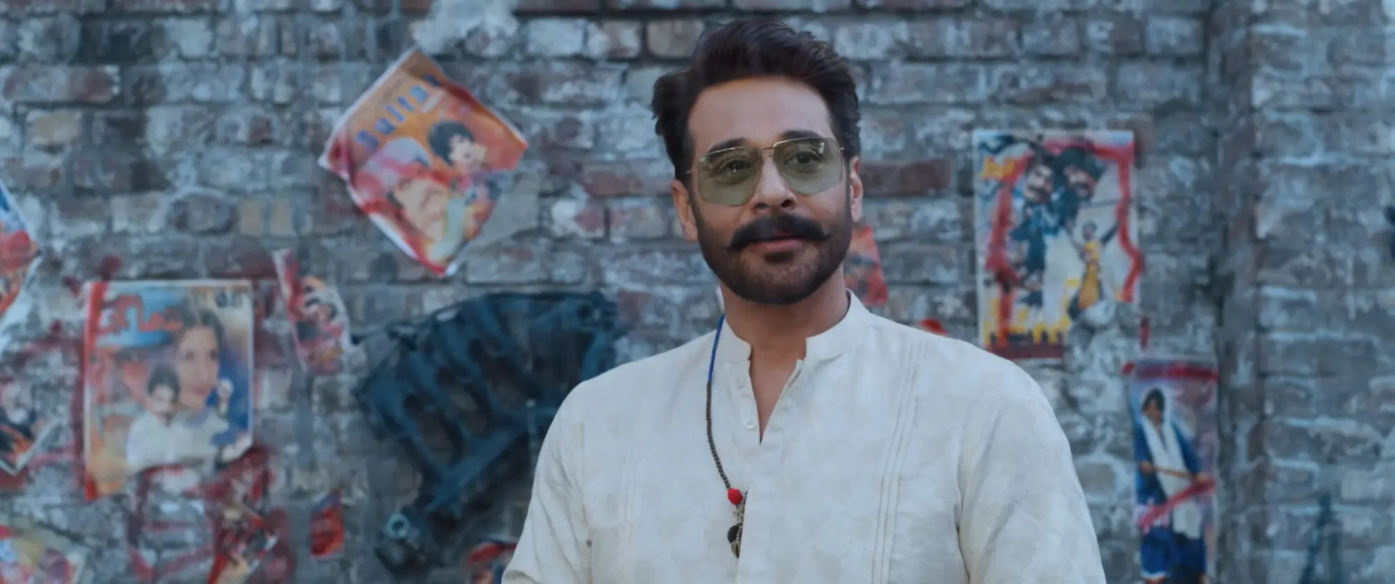 The trailer for Faysal Quraishi's Mango Jutt is a roller-coaster ride with cops, goons and bad hairlines