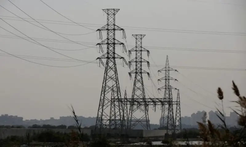 A power transmission tower in Karachi, Pakistan, on January 24, 2023. — Reuters/File A power transmission tower in Karachi, Pakistan, on January 24, 2023. — Reuters/File