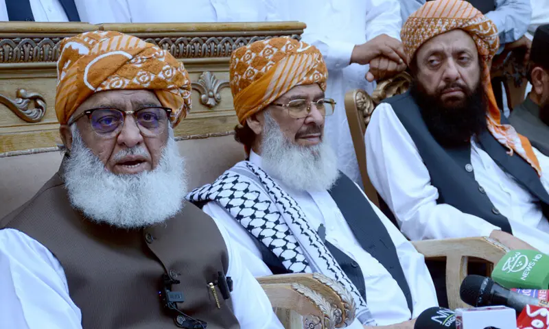 JUI-F chief Maulana Fazlur Rahman addresses a press conference.— White Star JUI-F chief Maulana Fazlur Rahman addresses a press conference.— White Star