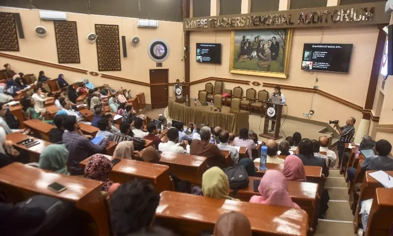 Prof Nergis Mavalvala delivers a lecture at the University of Karachi on September 22, 2026. &mdash;Fahim Siddiqi/White Star
