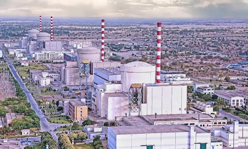 The Chashma Nuclear Power Generating Station, with all four C-1 to C-4 plants visible. &mdash; PAEC