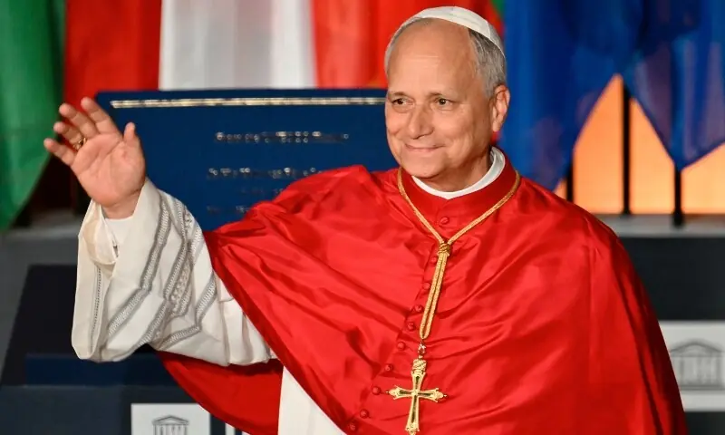 Pope Leo XIV waves to guests as he arrives to deliver a speech during a visit at the Unesco headquarters, in Paris, France on September 25, 2026. — AFP Pope Leo XIV waves to guests as he arrives to deliver a speech during a visit at the Unesco headquarters, in Paris, France on September 25, 2026. — AFP