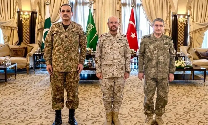 Chief of Defence Forces (CDF) and Chief of Army Staff (COAS) Field Marshal Asim Munir and the chiefs of general staff of Saudi Arabia and Turkiye in Riyadh. &mdash; ISPR