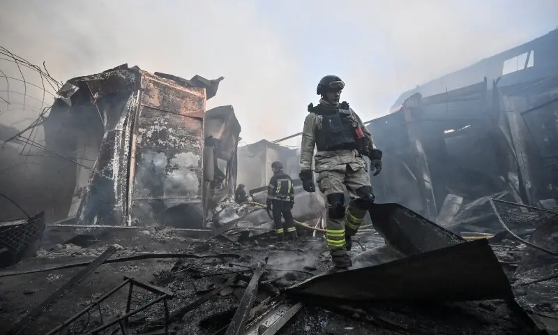 16 killed in relentless Russia, Ukraine strikes