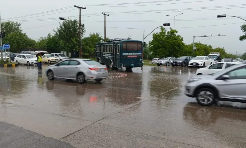 Vehicles pass by as it rains in Islamabad on Sep 28, 2026. —X/@ITP_Offical Vehicles pass by as it rains in Islamabad on Sep 28, 2026. —X/@ITP_Offical