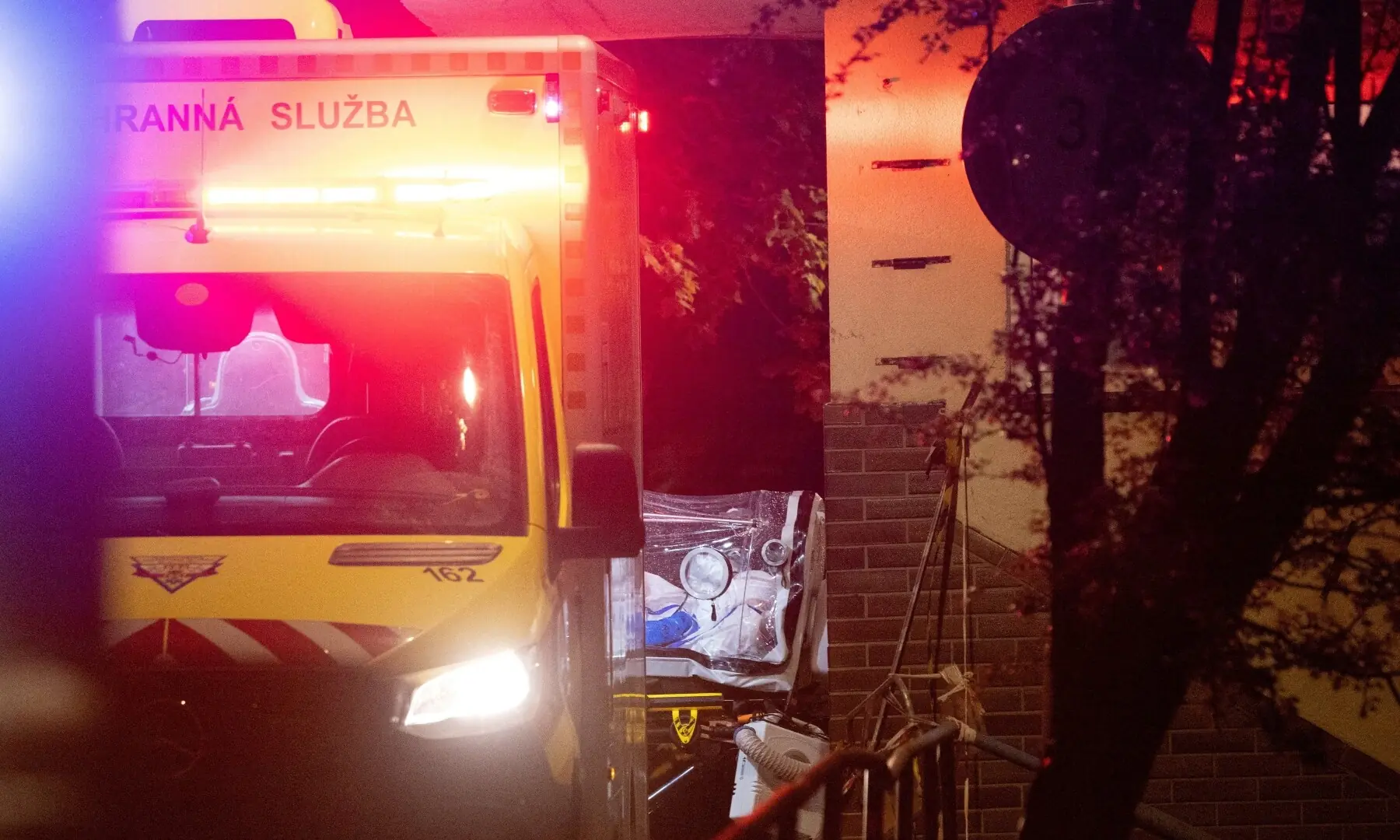 An ambulance believed to be carrying a US doctor who is being transferred from Uganda to the Faculty Hospital Bulovka after he came into contact with a patient infected with Ebola, arrives at the hospital in Prague, Czech Republic on May 21, 2026. —Reuters/File