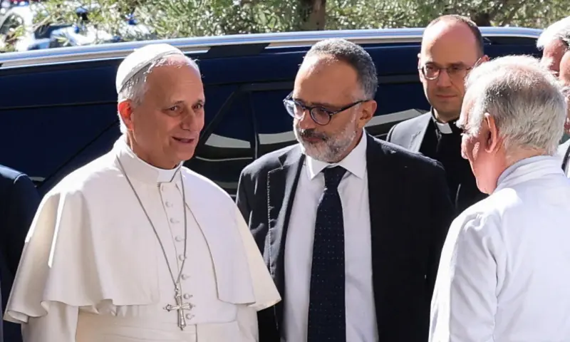 Pope Leo talks with his personal physician, Luigi Carbone, upon arriving at Gemelli Hospital ahead of surgery to remove a lung nodule, in Rome, Italy, on Oct 13, 2026. — Reuters Pope Leo talks with his personal physician, Luigi Carbone, upon arriving at Gemelli Hospital ahead of surgery to remove a lung nodule, in Rome, Italy, on Oct 13, 2026. — Reuters