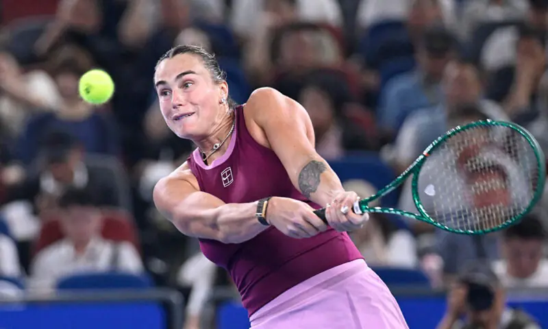 BELARUS’S Aryna Sabalenka hits a return to Ann Li of the US during their Wuhan Open match on Wednesday.—AFP BELARUS’S Aryna Sabalenka hits a return to Ann Li of the US during their Wuhan Open match on Wednesday.—AFP