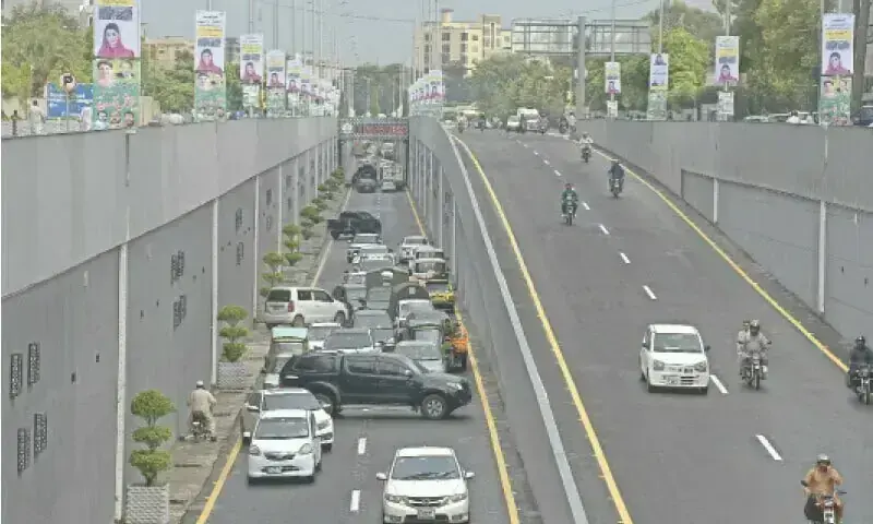 Traffic in a disarray at GPO underpass soon after its inauguration by Punjab Chief Minister Maryam Nawaz in Rawalpind. Used for representation only. — Photo by Mohammad Asim Traffic in a disarray at GPO underpass soon after its inauguration by Punjab Chief Minister Maryam Nawaz in Rawalpind. Used for representation only. — Photo by Mohammad Asim