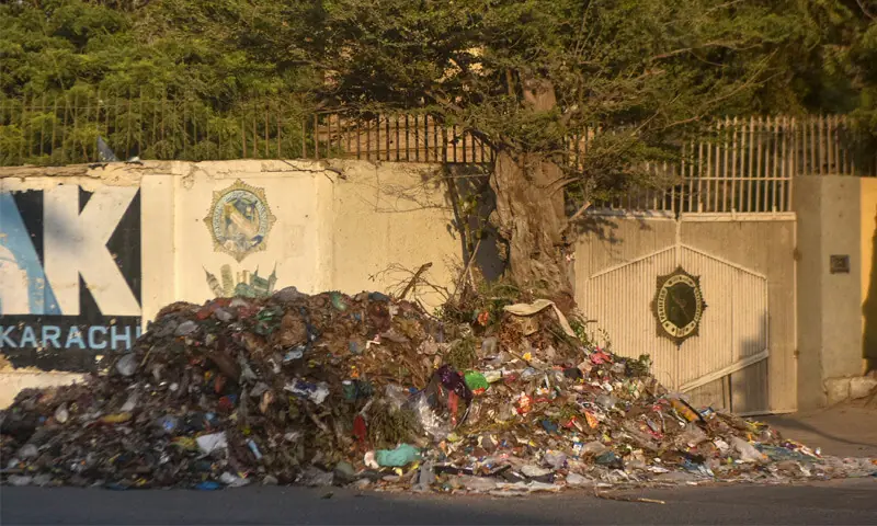 A heap of garbage appears to have intentionally been dumped outside the residence of a senior railways official. —Fahim Siddiqi / White Star A heap of garbage appears to have intentionally been dumped outside the residence of a senior railways official. —Fahim Siddiqi / White Star