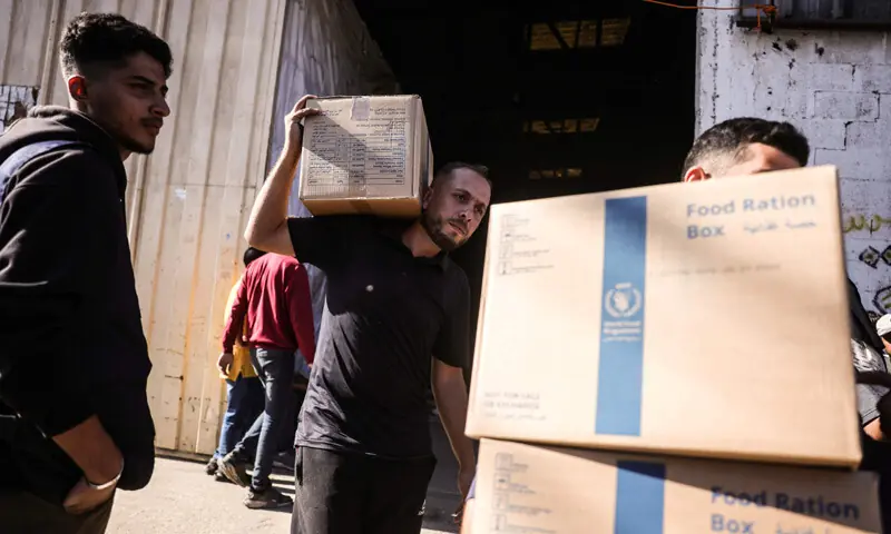 Between 1.5 million and 1.8m people in Gaza have been receiving WFP assistance every month.—AFP/file Between 1.5 million and 1.8m people in Gaza have been receiving WFP assistance every month.—AFP/file