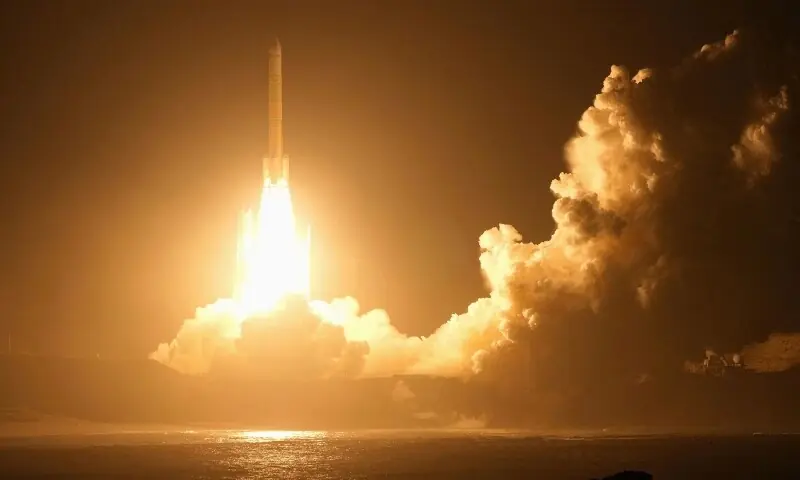 The H3 rocket carrying the Martian Moons Exploration (MMX) rover bound for Mars' moon Phobos lifts off from the Tanegashima Space Center in Minamitane, Kagoshima Prefecture, Japan on October 20, 2026 in this photo taken by Kyodo. —Kyodo via Reuters The H3 rocket carrying the Martian Moons Exploration (MMX) rover bound for Mars' moon Phobos lifts off from the Tanegashima Space Center in Minamitane, Kagoshima Prefecture, Japan on October 20, 2026 in this photo taken by Kyodo. —Kyodo via Reuters