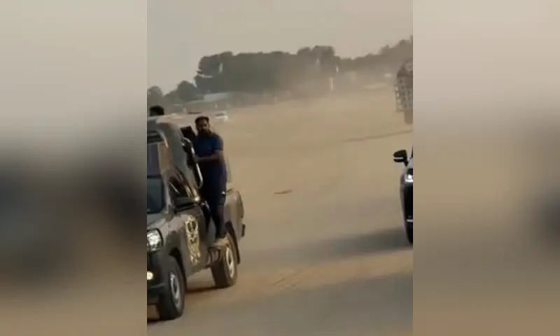 A Pera vehicle is seen participating in a jeep rally in Punjab's Jhang in this screengrab posted on Oct 25. — MaryamNSharif via X A Pera vehicle is seen participating in a jeep rally in Punjab's Jhang in this screengrab posted on Oct 25. — MaryamNSharif via X