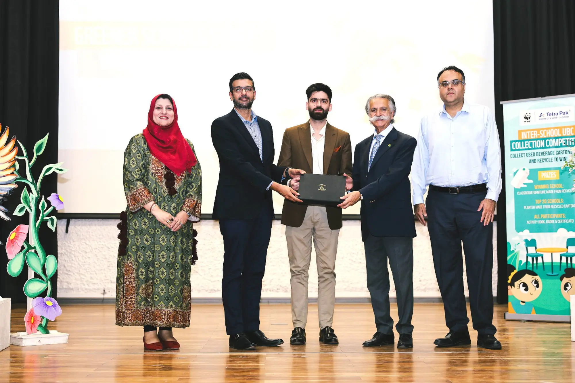 Tetra Pak and WWF-Pakistan recognise Lahore school for carton recycling achievement Tetra Pak and WWF-Pakistan recognise Lahore school for carton recycling achievement