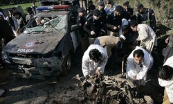 کے پی: تورغر میں پولیس موبائل پر بم حملہ، دو ہلاکتیں