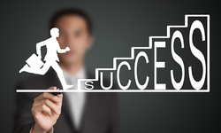 کہ منزلوں کا تصور میرے سفر میں نہیں