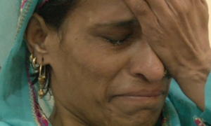 پشتو گلوکارہ گلزاری کینسر میں مبتلا ہو گئیں