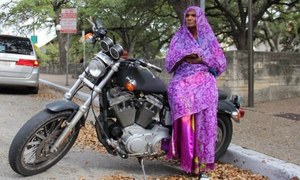 'پہلے گاتی تو بیٹیوں کی شادی نہ ہوتی'