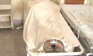 جعلی عامل نے 60 سالہ شخص کو زندہ جلا دیا