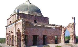 لکی: پُررونق مندروں کا مرکز اب ویرانیوں کا جہاں