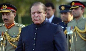 پاناماکیس فیصلہ: مسلم لیگی رہنما صورتحال کا جائزہ لیتے رہے