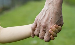 خون کی رنگت سرخ مگر رگیں نیلی کیوں ہوتی ہیں؟