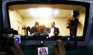 Opinion makers weigh in on Nawaz's 'homecoming' procession