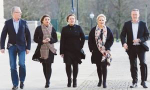N. Ireland parties start final talks on sharing power