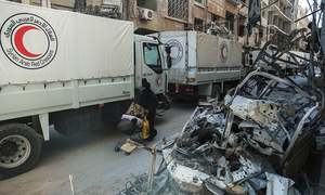 Food arrives in Syria's battered Eastern Ghouta