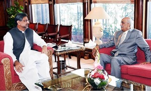 نگراں وزیراعظم کیلئے شاہد خاقان عباسی، خورشید شاہ کی ملاقات بے نتیجہ ختم