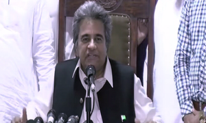 Ex-minister Ghafoor quits PML-N after &lsquo;28-year-long&rsquo; association