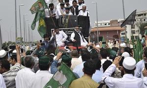 'Why is Lahore under siege?' &mdash; politicians react to crackdown ahead of Nawaz, Maryam's return