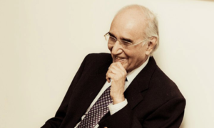 میں چراغ خیمۂ شب نہیں کہ سحر ہوئی تو بجھا دیا