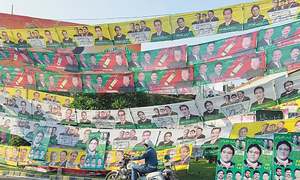 Survey shows elections too close to call