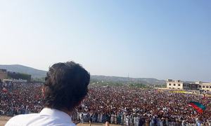 Imran on fervent tour of KP constituencies as deadline for campaigning draws near